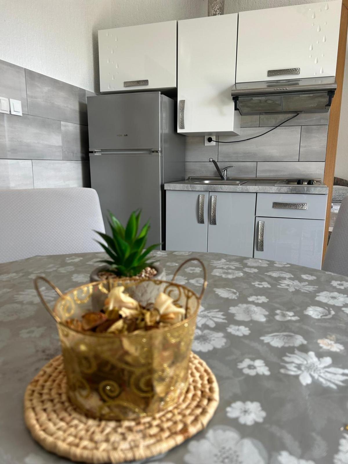 Apartmani Grgic 特罗吉尔 外观 照片