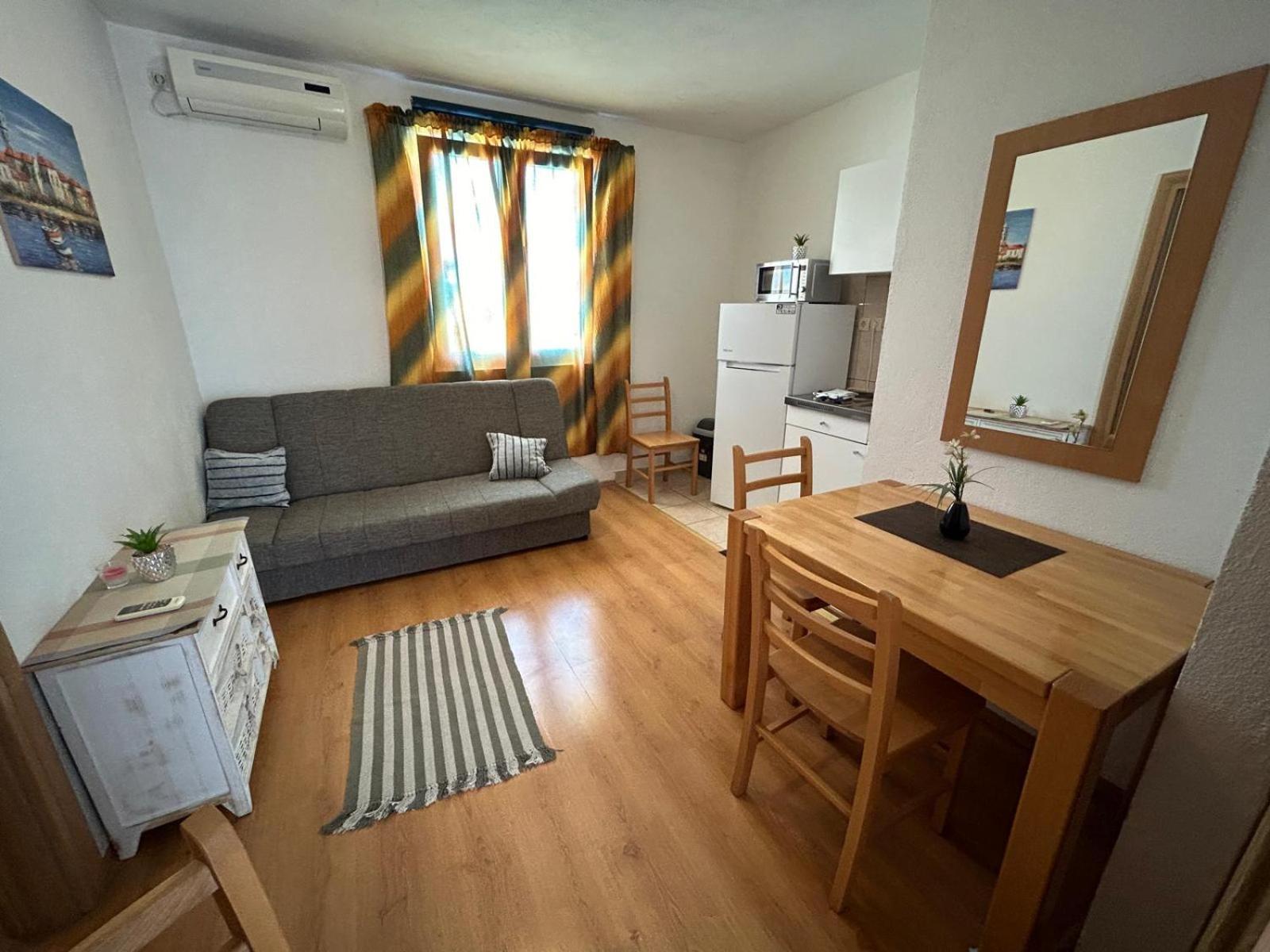 Apartmani Grgic 特罗吉尔 外观 照片