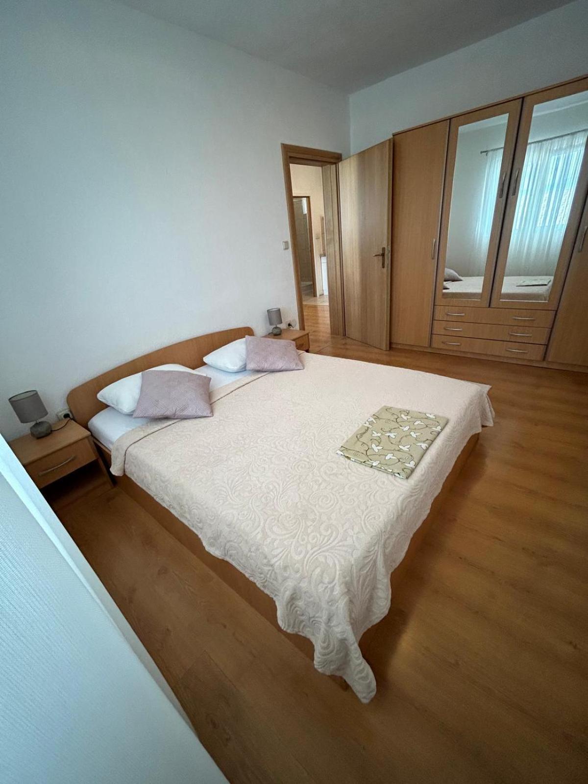 Apartmani Grgic 特罗吉尔 外观 照片