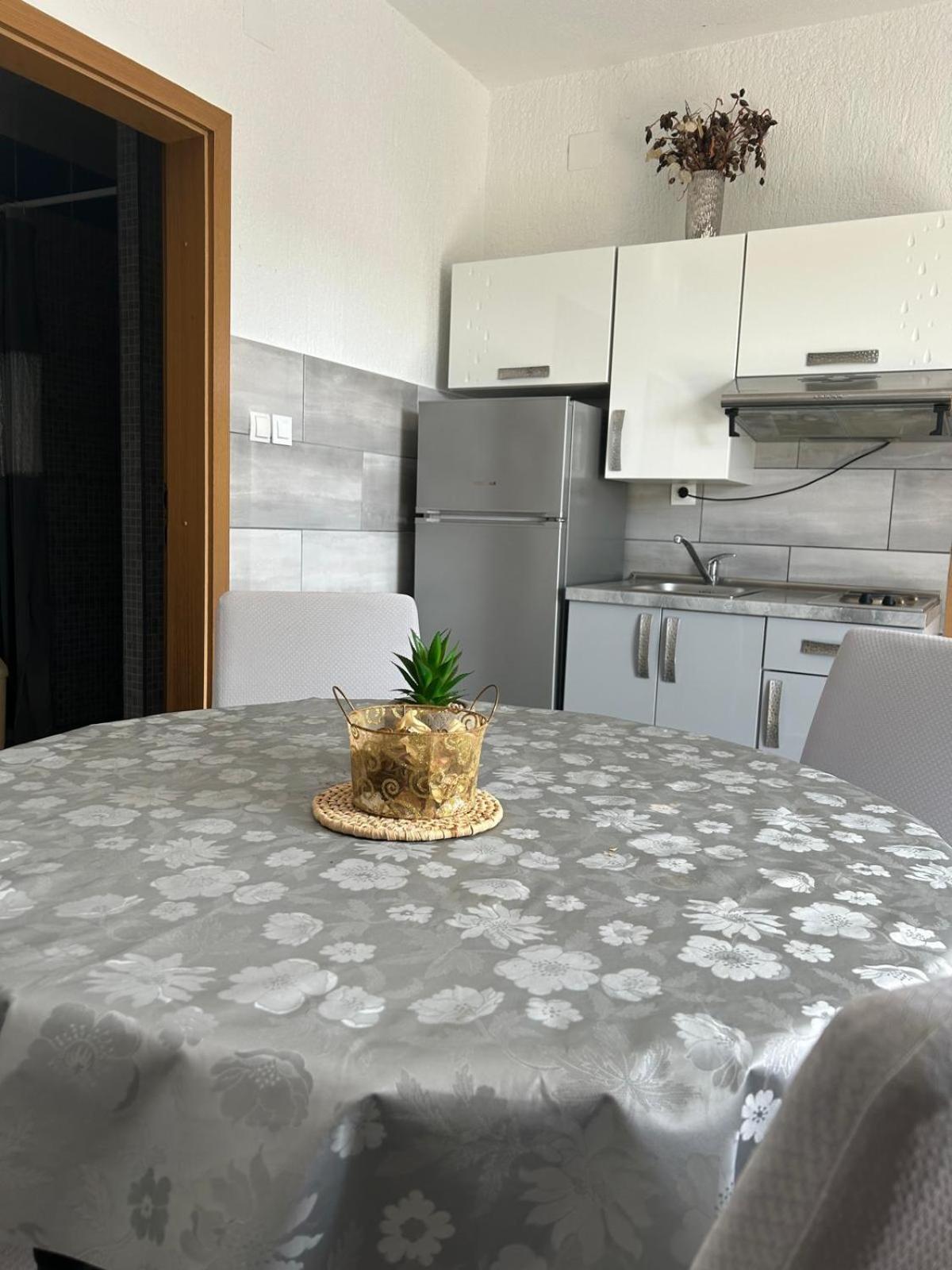 Apartmani Grgic 特罗吉尔 外观 照片
